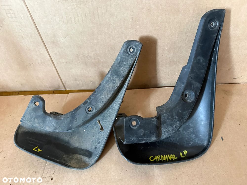 Chlapacz lewy Kia Carnival II przód tył 86831-4D000 86841-4D100 - 2