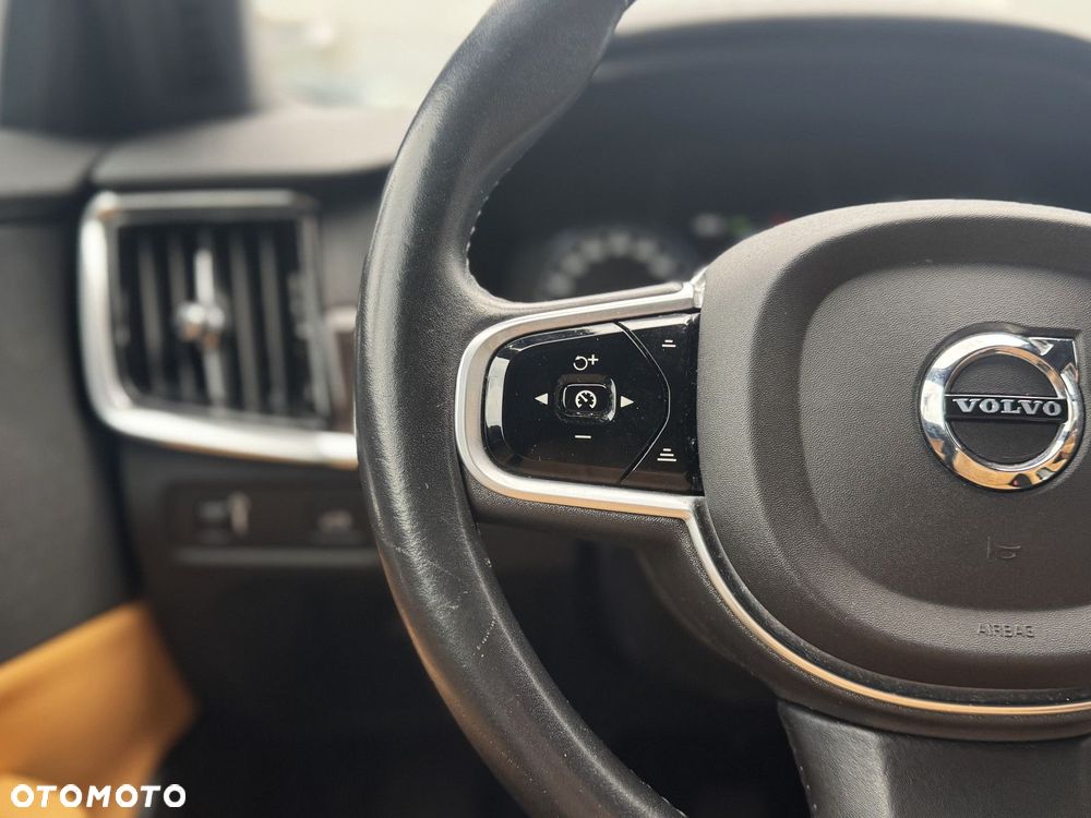 Volvo S90 - 10
