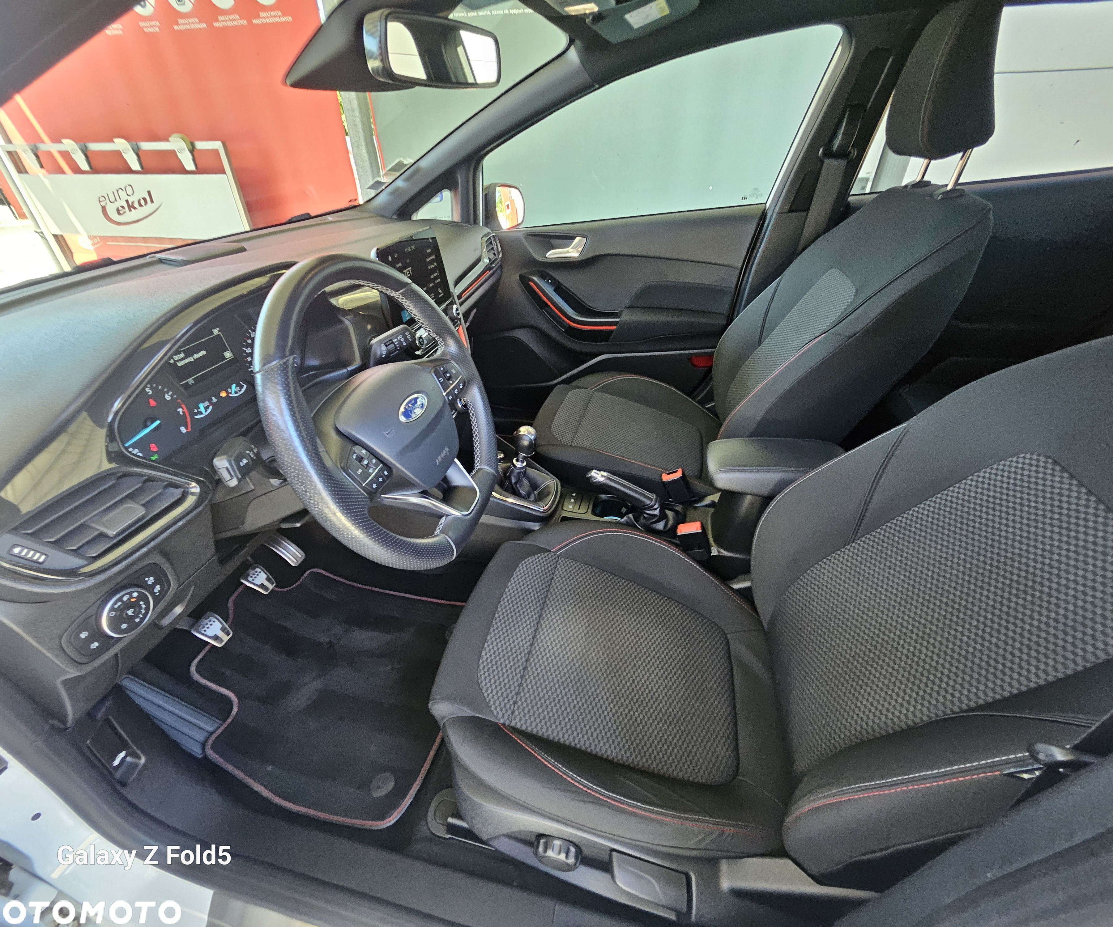 Ford Fiesta 1.0 EcoBoost S&S ST-LINE - 23