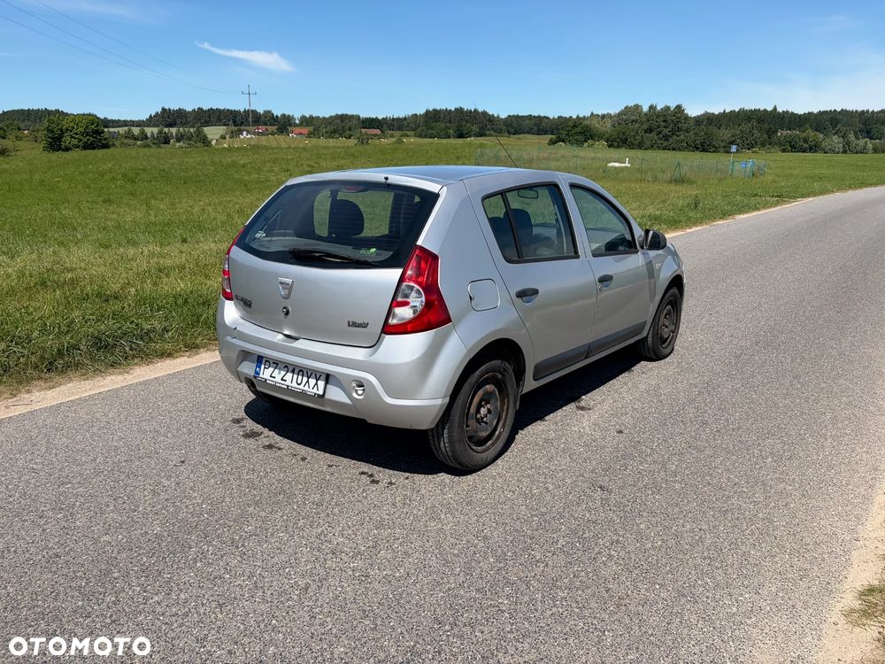 Dacia Sandero 1.2 16V Laureate - 8