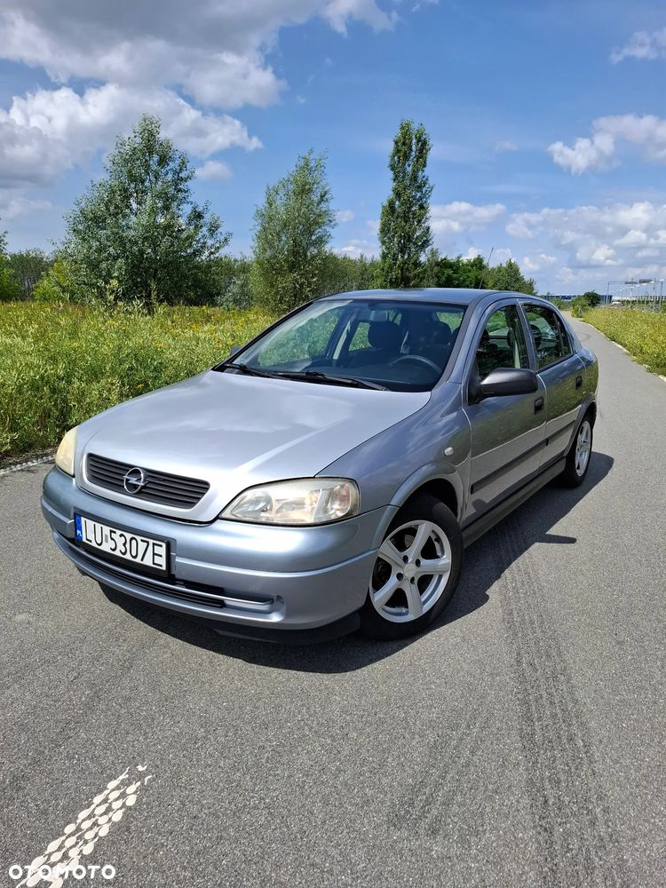 Opel Astra 1.4 111 - 1
