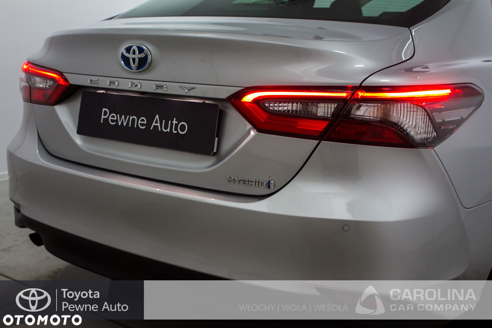 Toyota Camry - 18