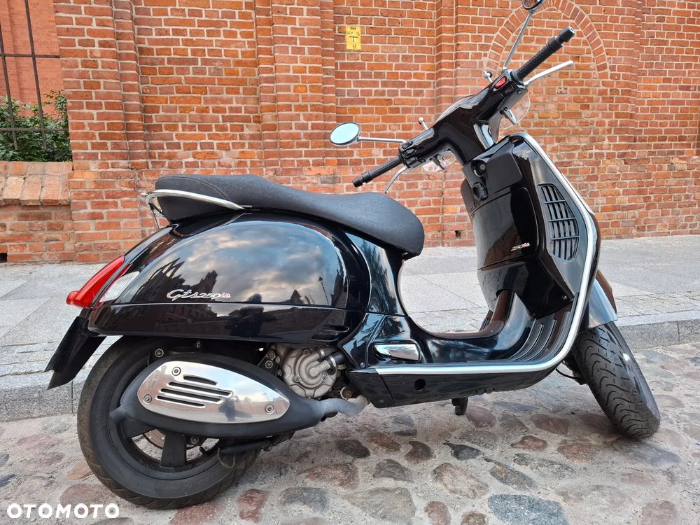 Piaggio Vespa - 1