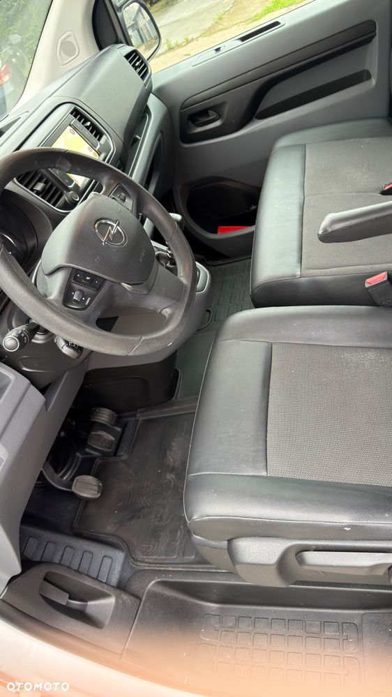 Opel Vivaro - 4