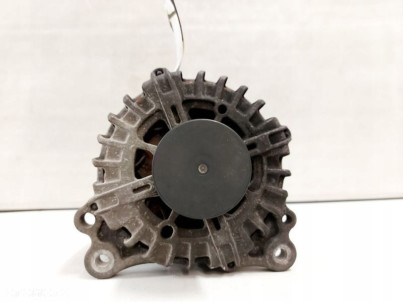 AUDI A4 B8 A5 8T 2.0 TDI ALTERNATOR 04L903017A - 3