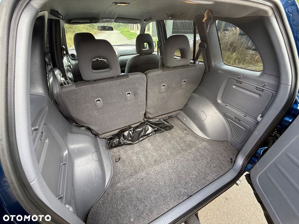 Toyota RAV4 2.0 VVT-i 4x4 - 7