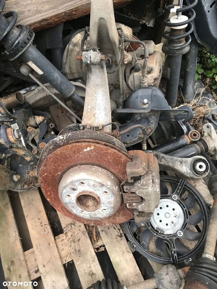 BMW E84 X1 F30 F10 F11 2.0i 2.8i ZWROTNICA LP - 1