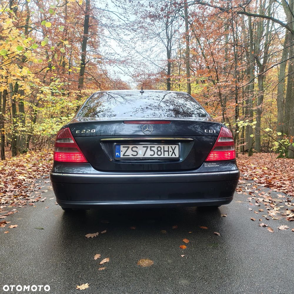 Mercedes-Benz Klasa E - 8