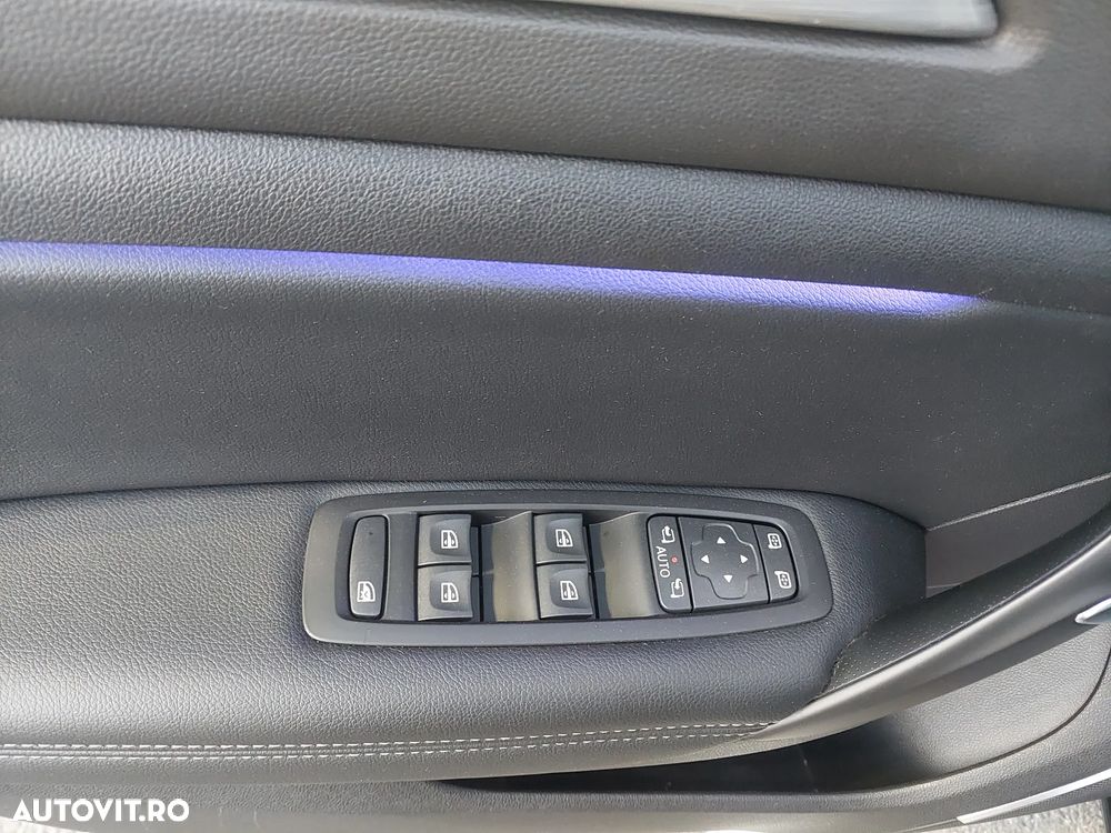 Renault Megane ENERGY dCi 110 Start & Stop Bose Edition - 14