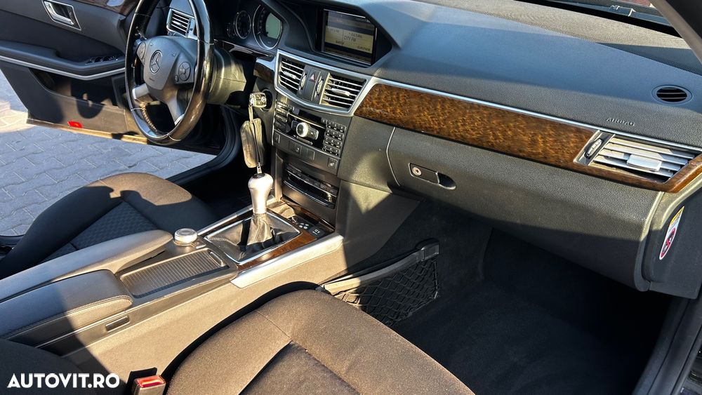 Mercedes-Benz E 220 CDI BlueEfficiency - 18