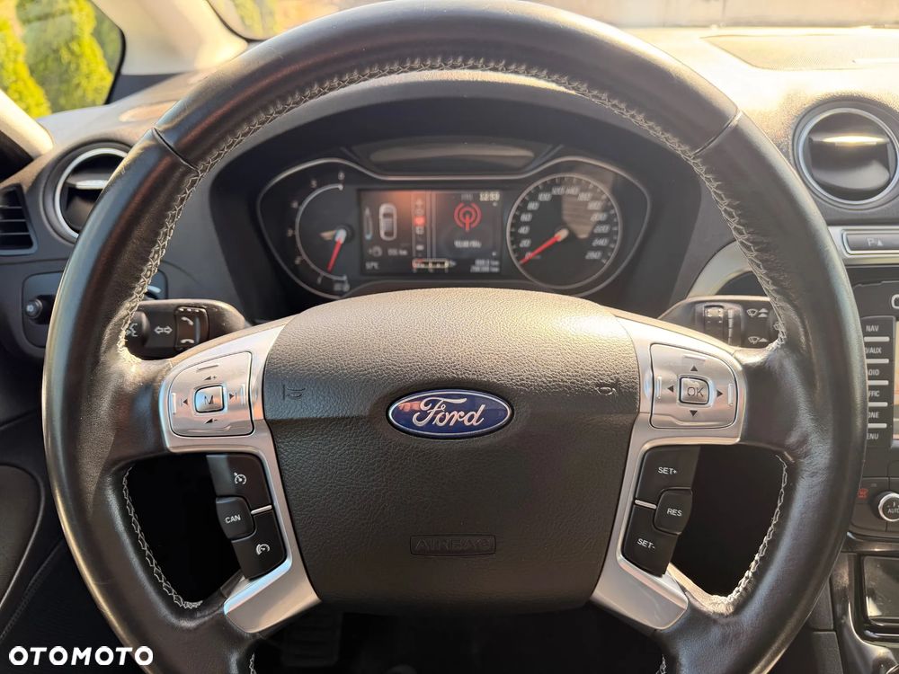 Ford S-Max 2.0 TDCi DPF Titanium - 27