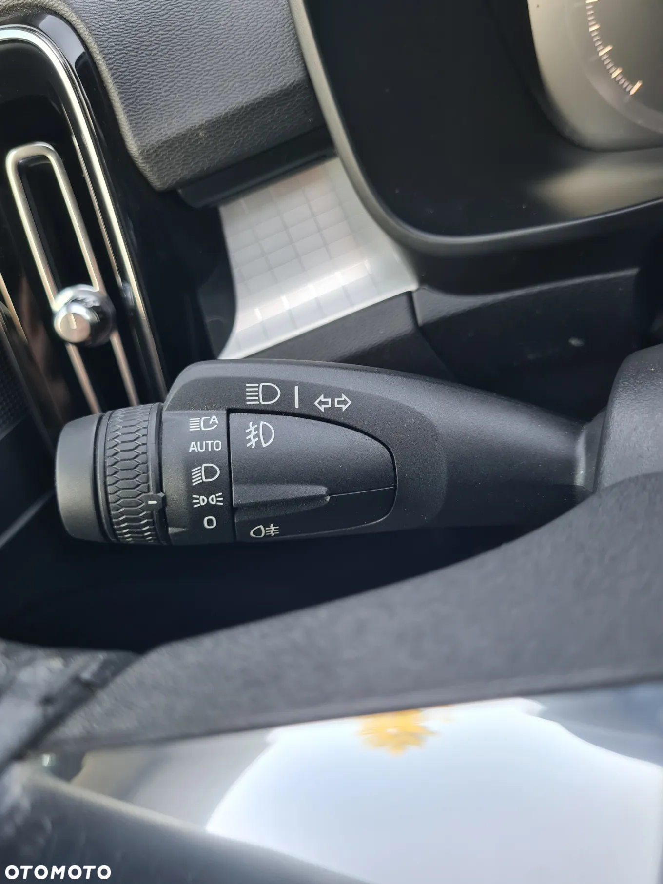 Volvo XC 40 T5 AWD Momentum - 17