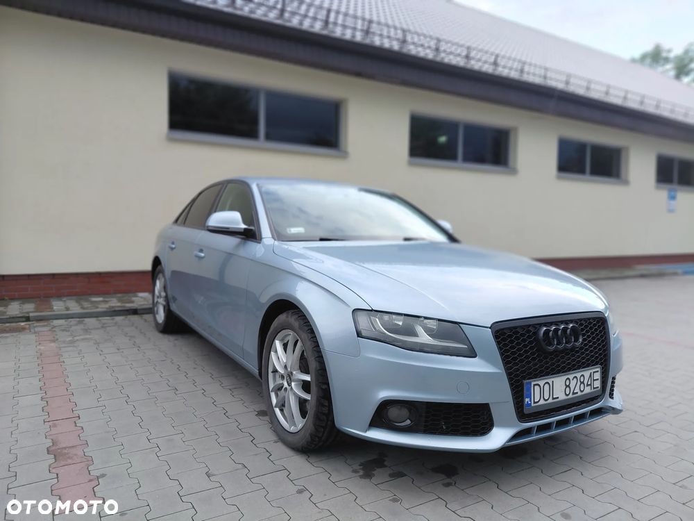 Audi A4 Limousine