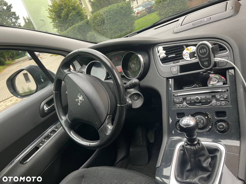 Peugeot 5008 HDI 150 Active - 5