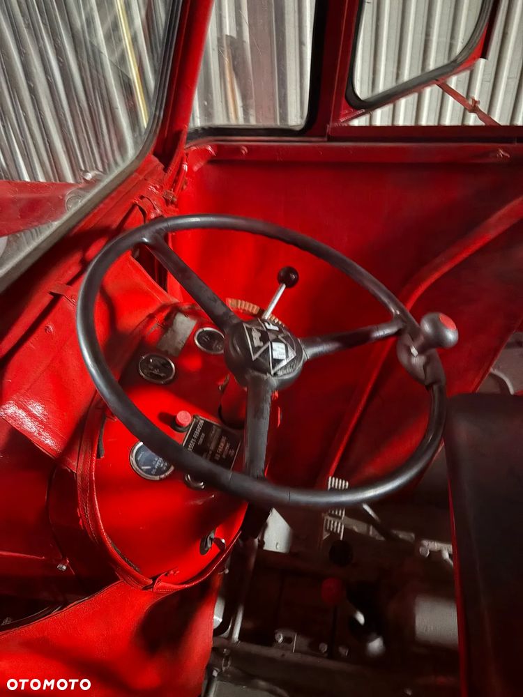 Massey Ferguson 25 - 38