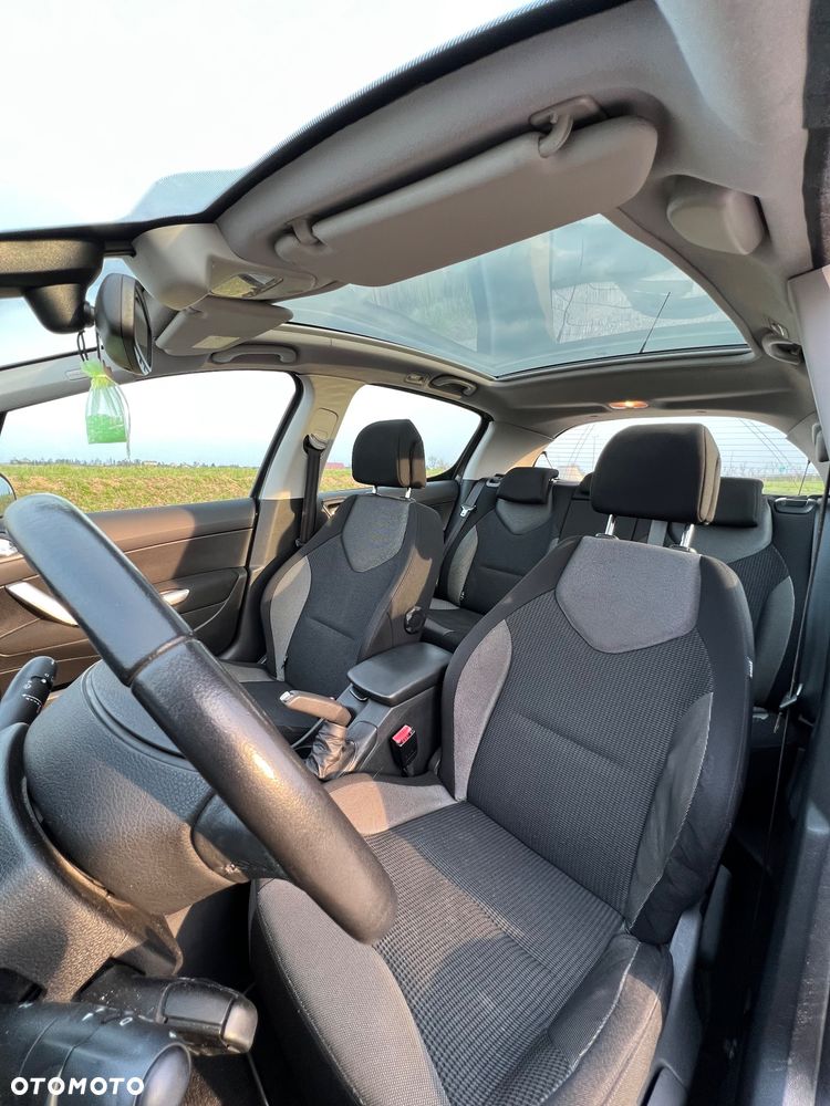 Peugeot 308 2.0 HDi Premium - 11
