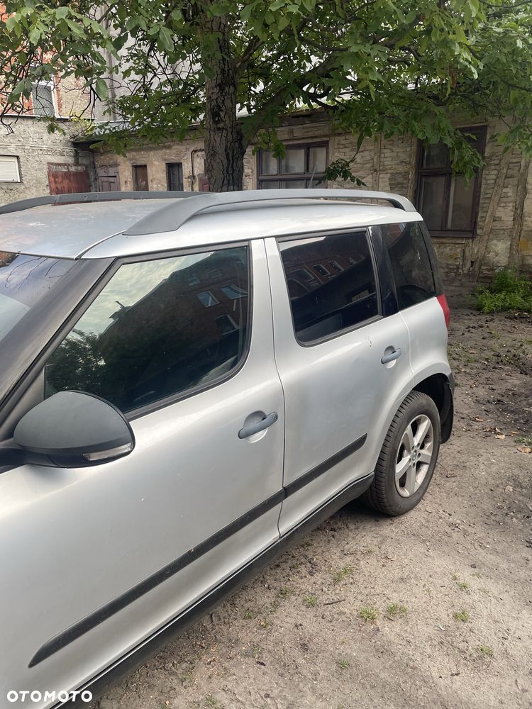 Skoda Yeti 2012 photo 5