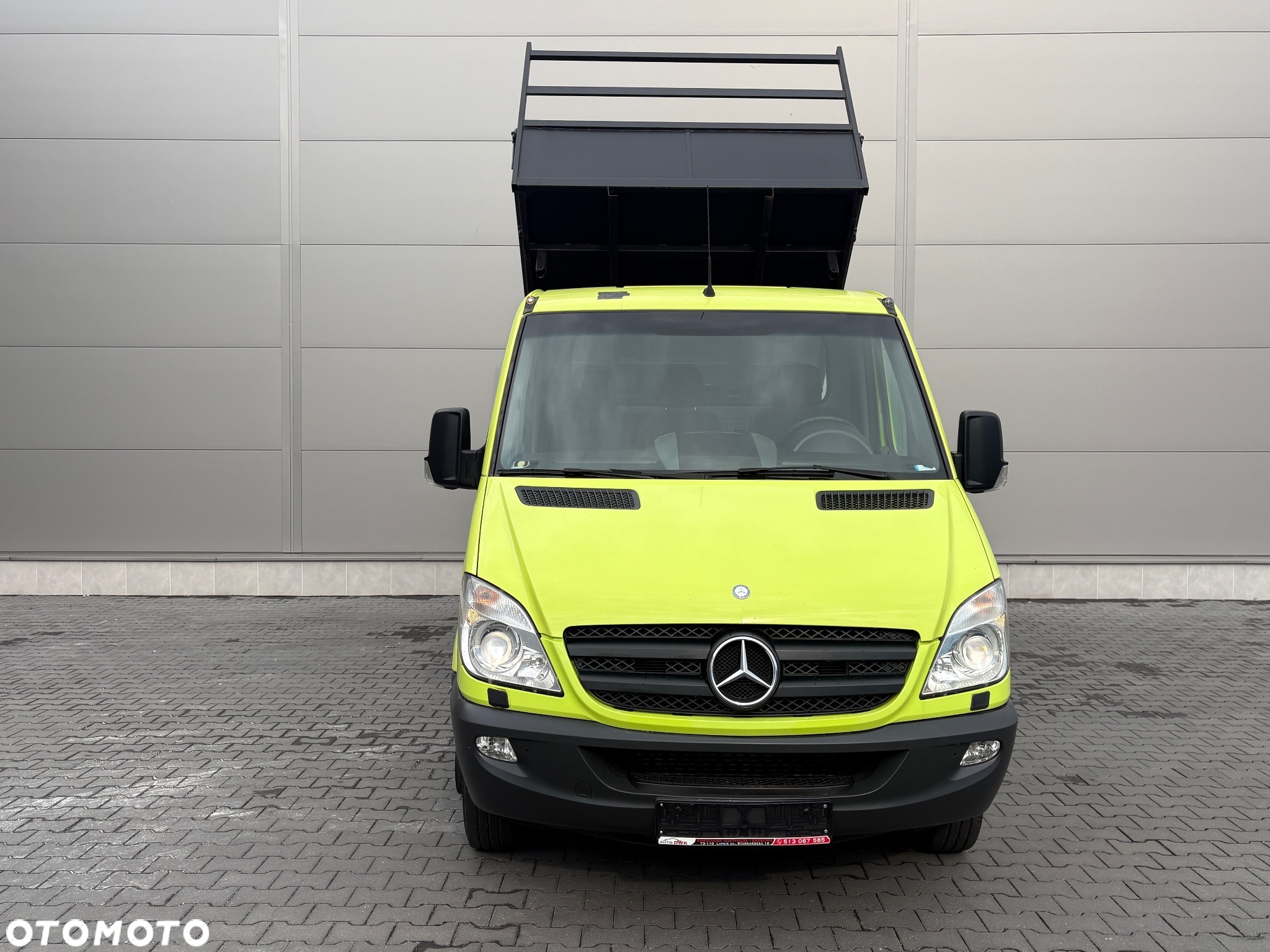 Mercedes-Benz Sprinter - 11