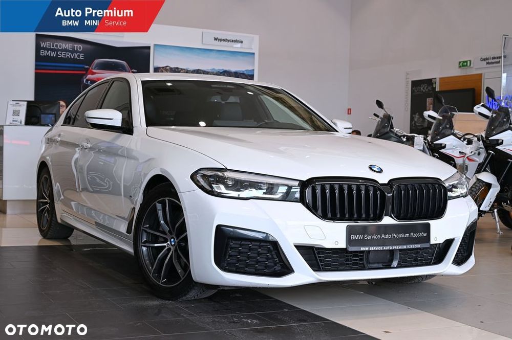 BMW Seria 5 520d xDrive MHEV - 2