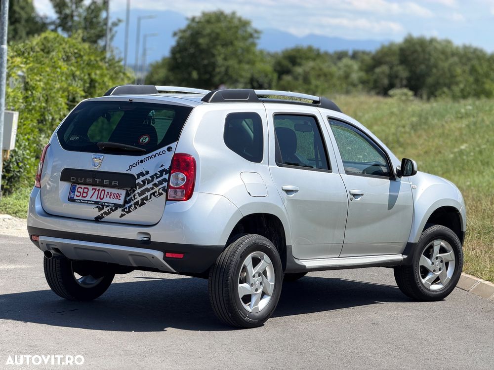 Dacia Duster 1.6 4x2 Laureate - 6