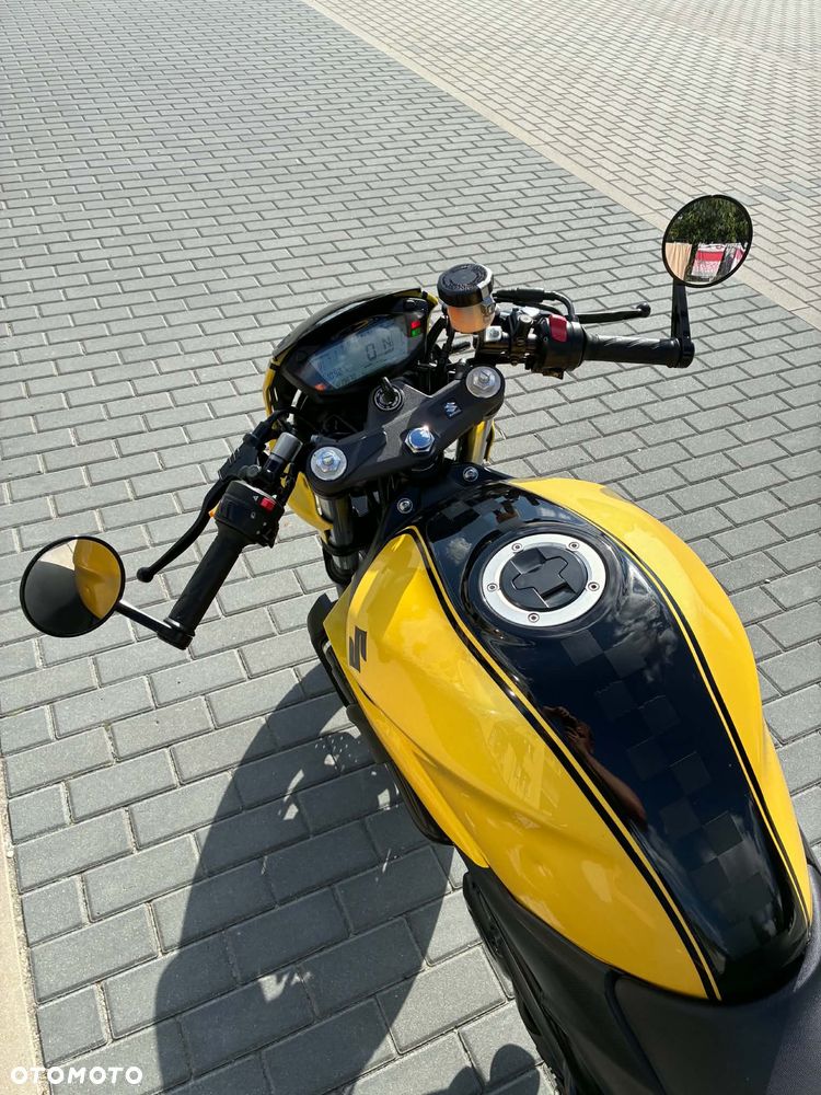 Suzuki SV - 9
