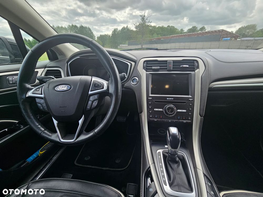 Ford Mondeo Vignale 2.0 EcoBoost - 11