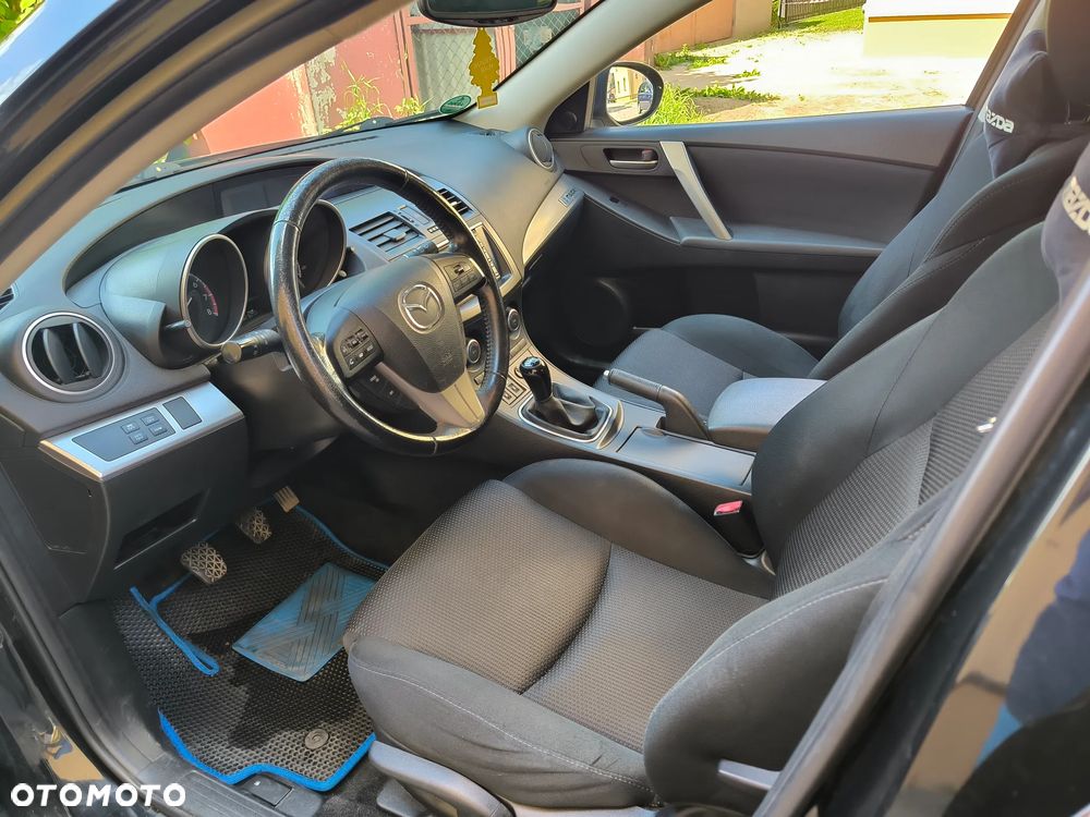 Mazda 3 2.0 Sport - 11