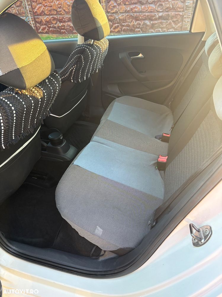 Volkswagen Polo 1.6 TDI Comfortline - 7