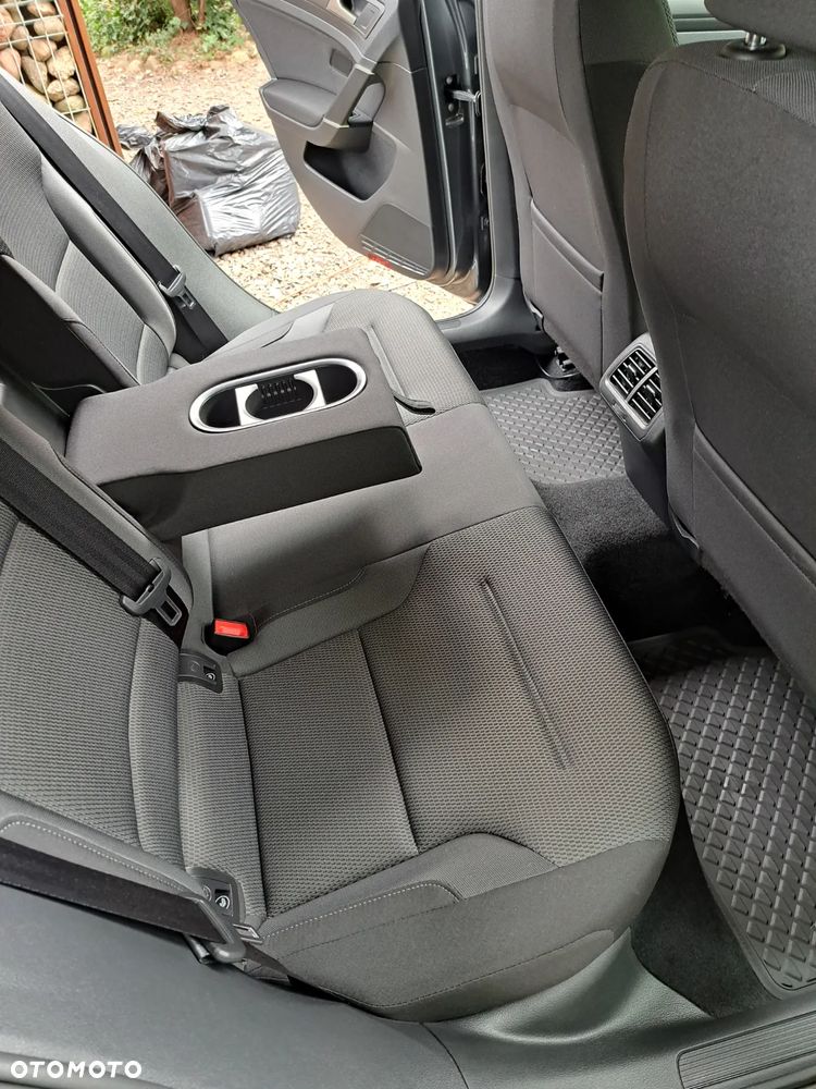 Volkswagen Golf VII 1.6 TDI BMT Highline - 16