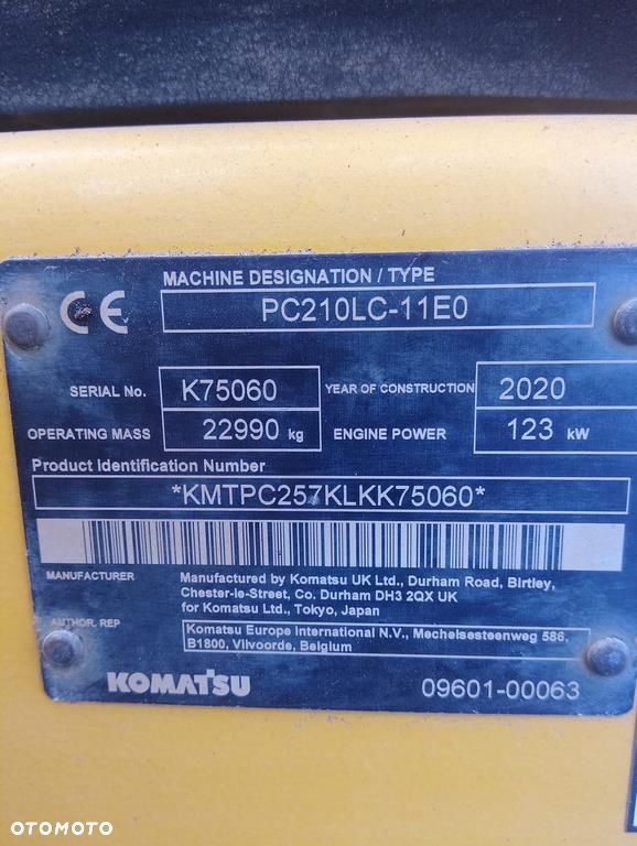 Komatsu PC210LC-11 - 11