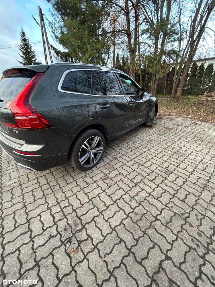 Volvo XC 60 T5 AWD Geartronic Momentum - 4
