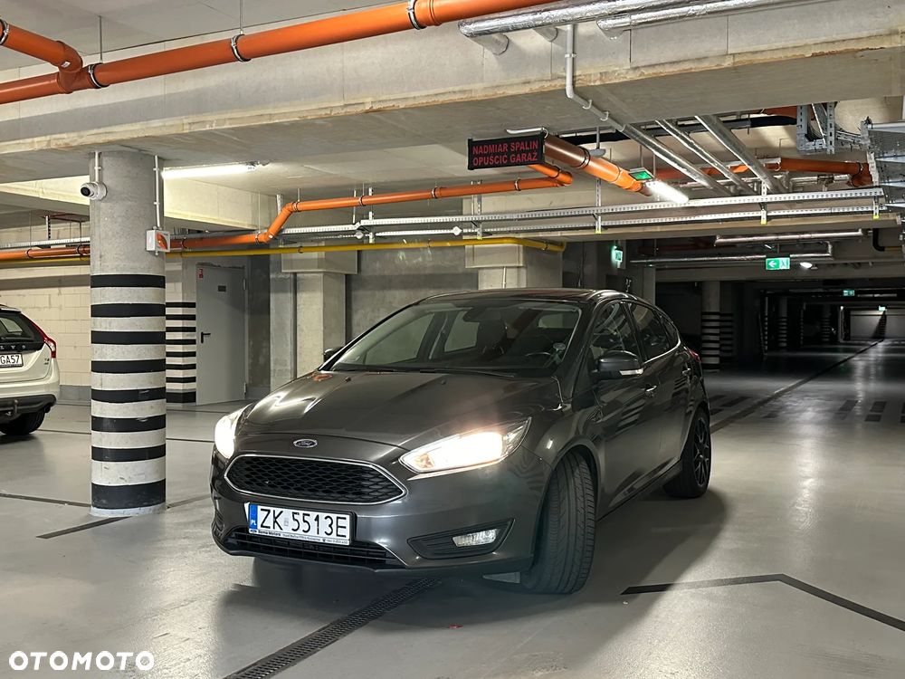 Ford Focus - 1
