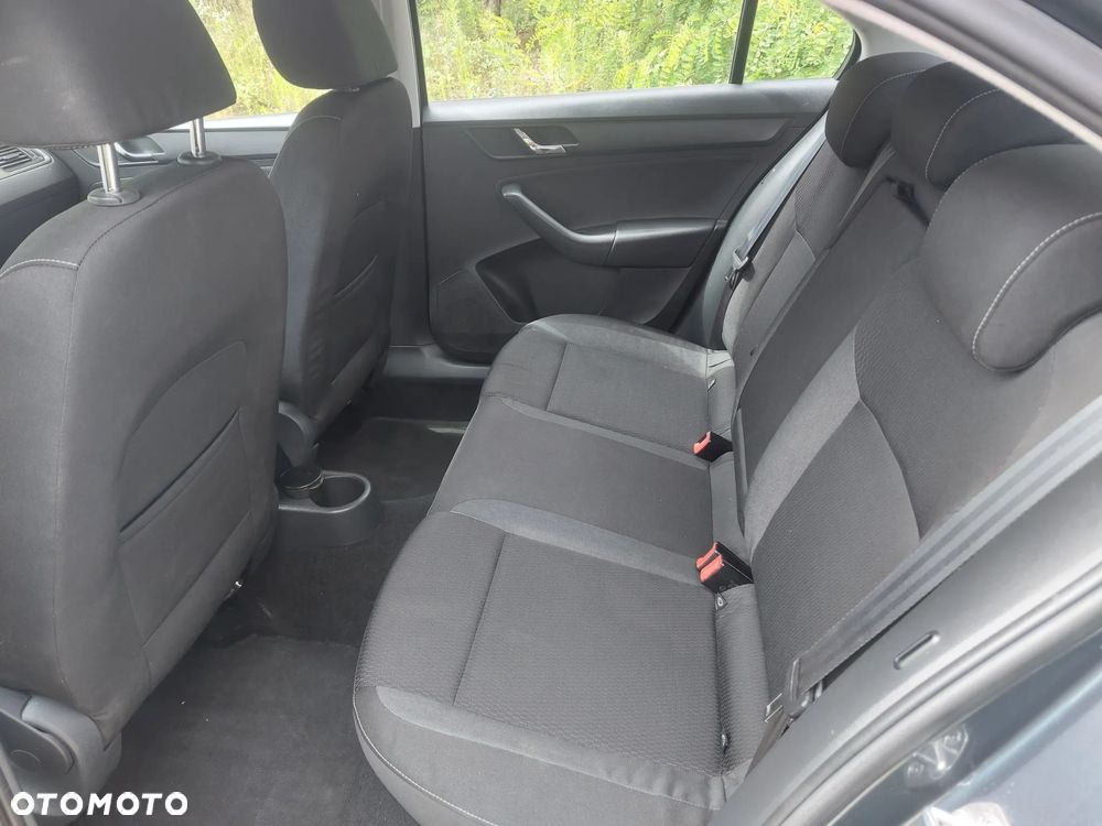 Skoda RAPID - 9