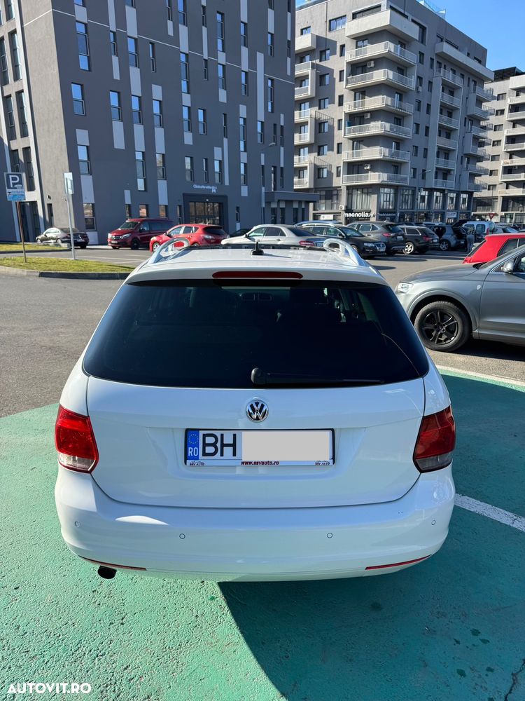 Volkswagen Golf 1.6 TDI BlueMotion Technology DSG Comfortline - 4