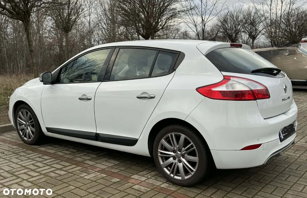 Renault Megane 2.0 140 CVT Bose Edition - 7