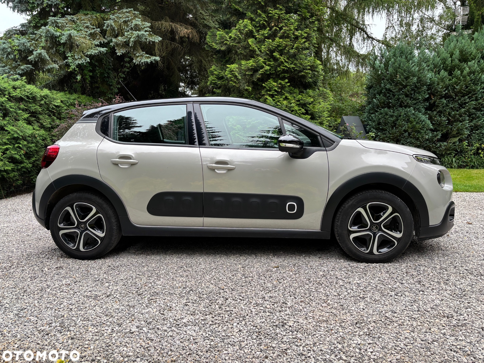Citroën C3 1.2 PureTech Shine - 3