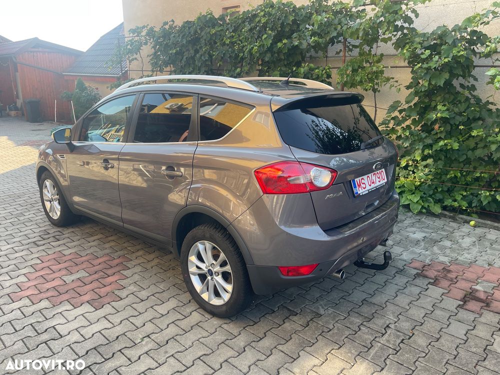 Ford Kuga - 3