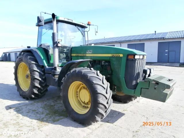 John Deere 8300 - 1