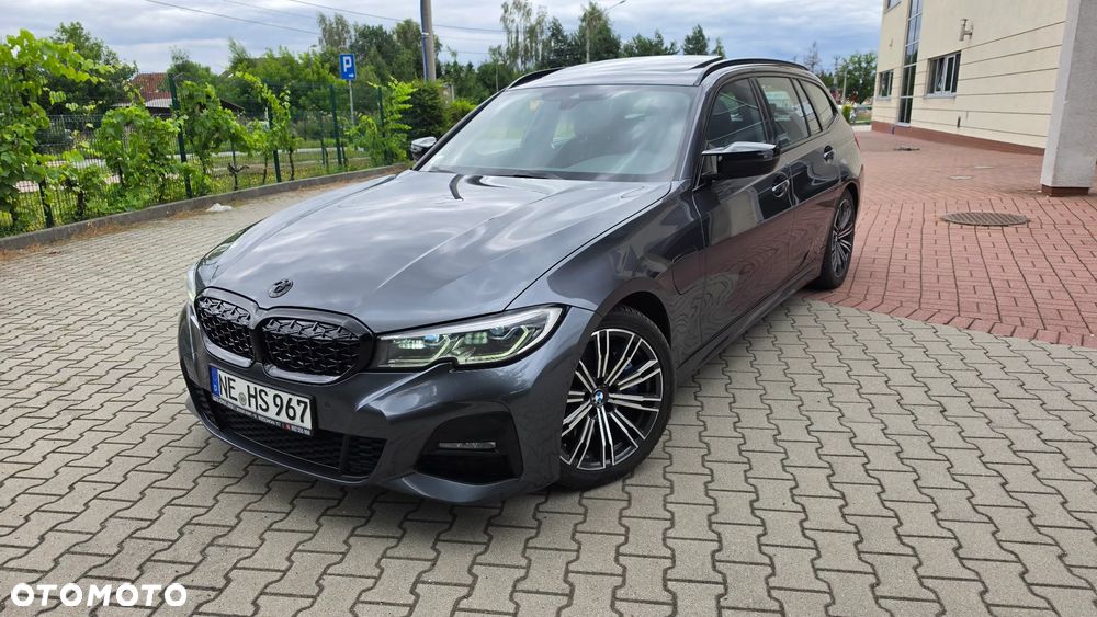 BMW Seria 3 330e M Sport - 2