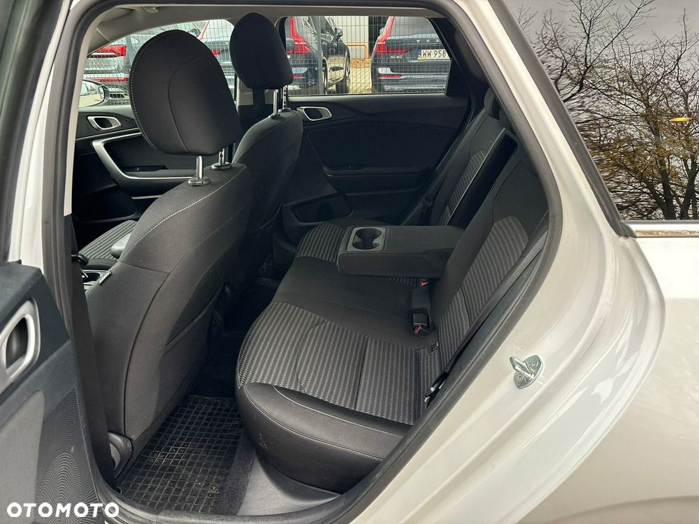 Kia Ceed 1.5 T-GDI M DCT - 19