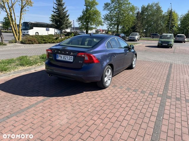 Volvo S60 D4 Momentum - 4