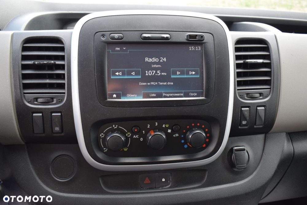 Renault Trafic - 25