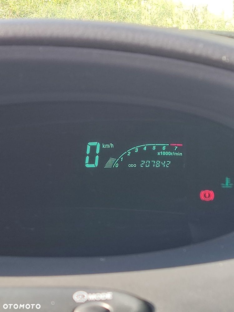 Toyota Yaris - 6