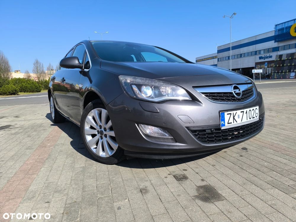Opel Astra 1.4 T Cosmo - 2