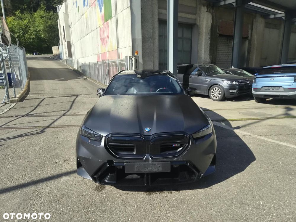 BMW M5 xDrive - 2