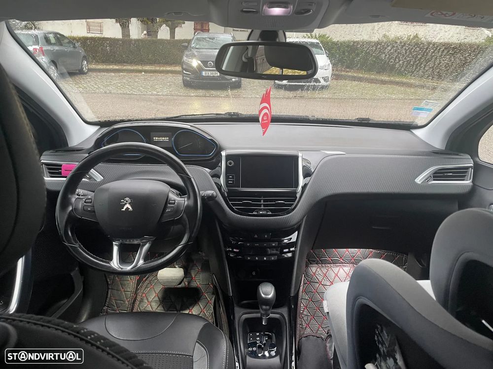 Peugeot 2008 PureTech 110 Stop&Start EAT6 Allure - 18