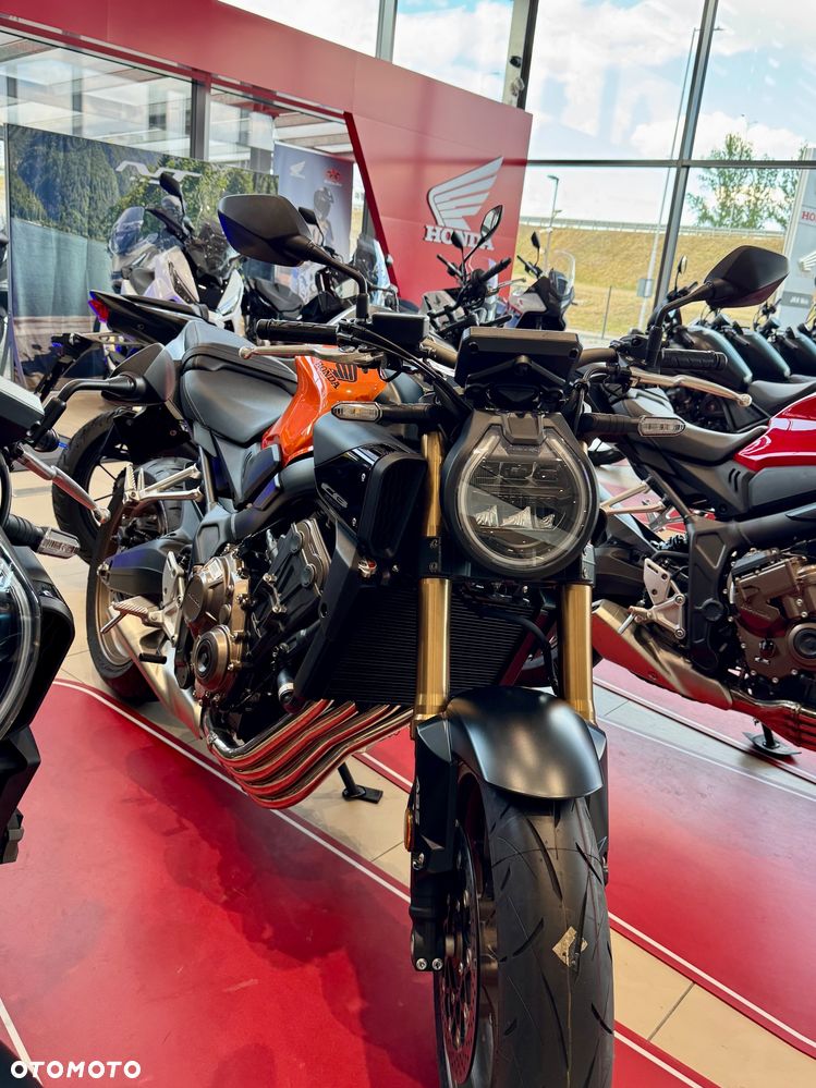 Honda CB - 8