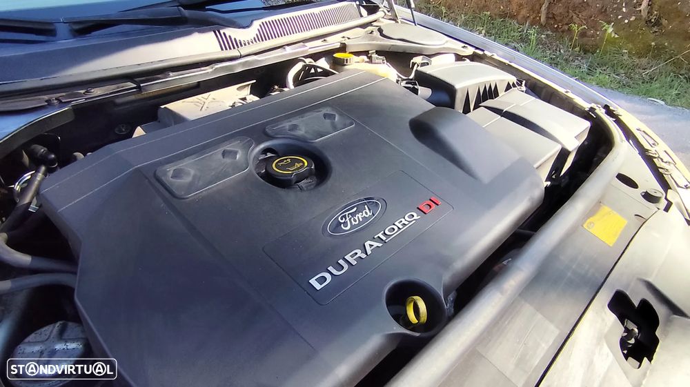 Ford Mondeo SW 2.0 TDdi Ghia - 12