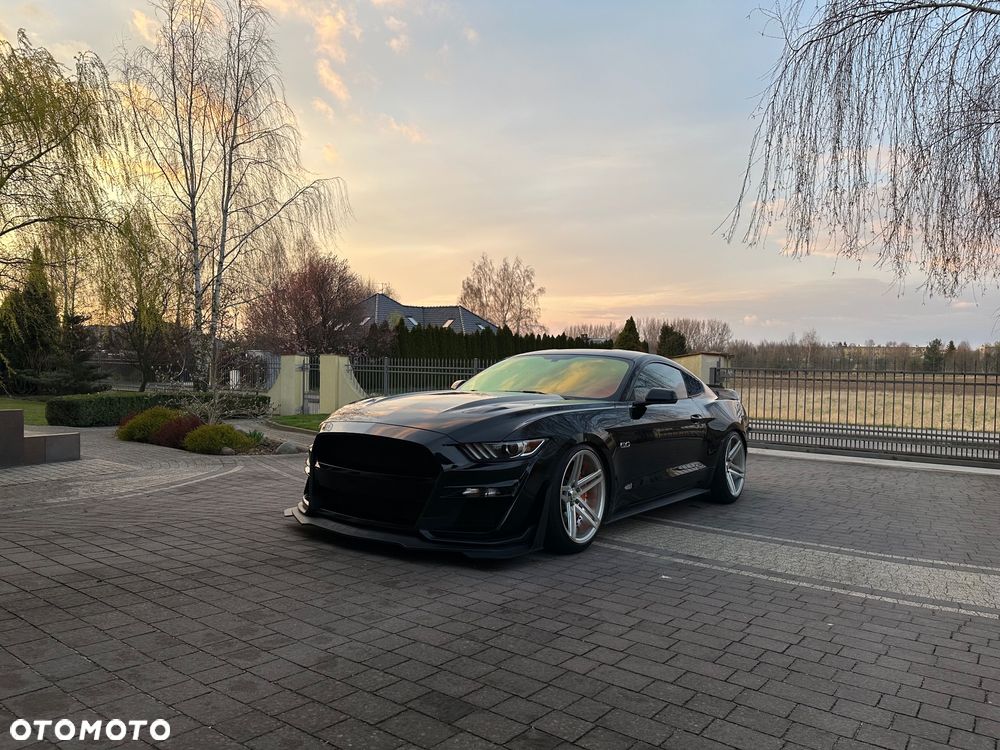 Ford Mustang 5.0 V8 GT - 21