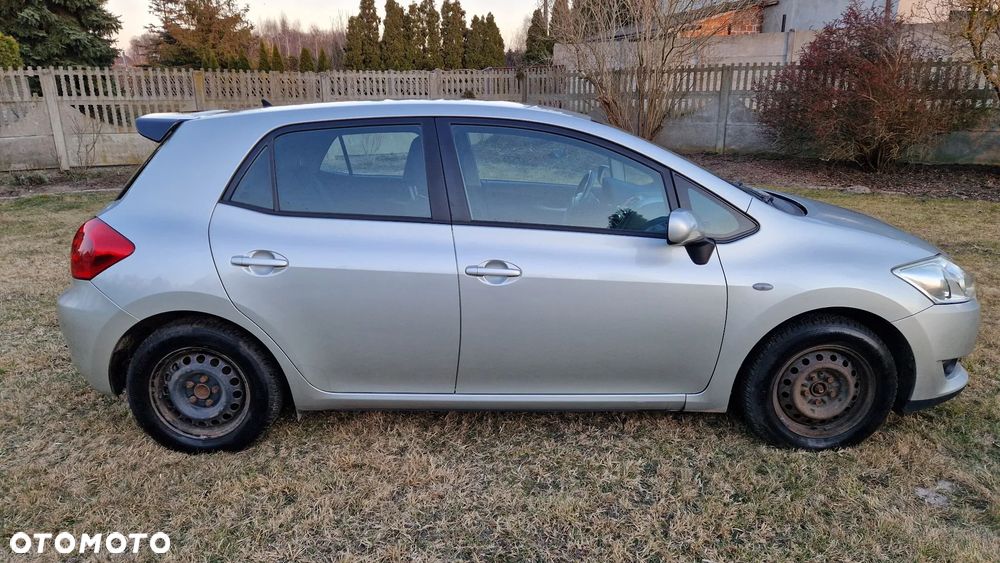 Toyota Auris 1.6 Sol - 6